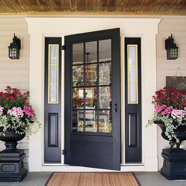 Decorative Touches Personalize the Front Entrance